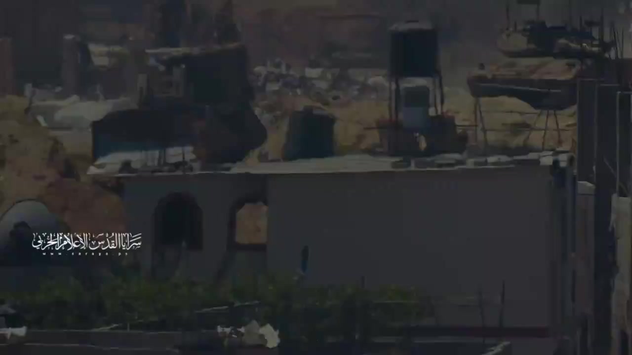 Saraya al Quds vs IDF D9 armoured bulldozer in...